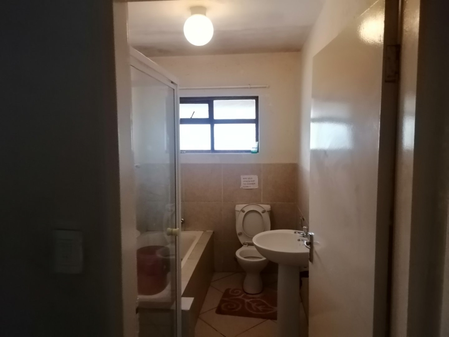 2 Bedroom Property for Sale in Beyers Park Gauteng