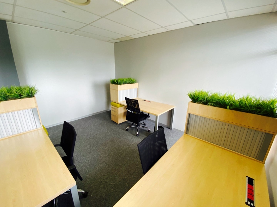 To Let Commercial Property for Rent in Die Hoewes Gauteng