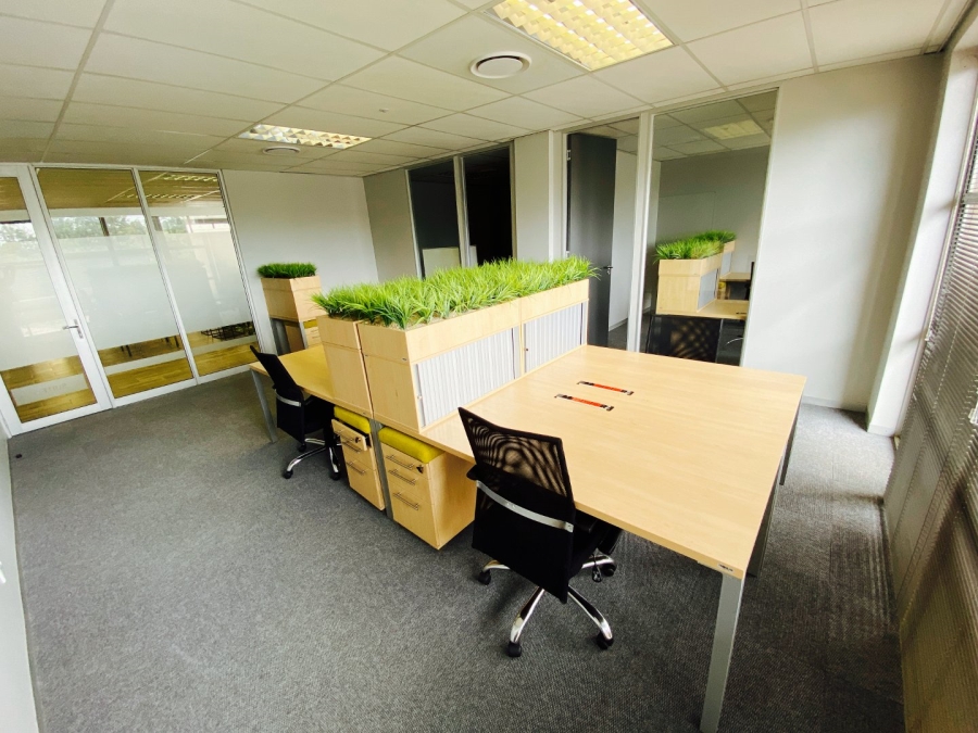 To Let Commercial Property for Rent in Die Hoewes Gauteng