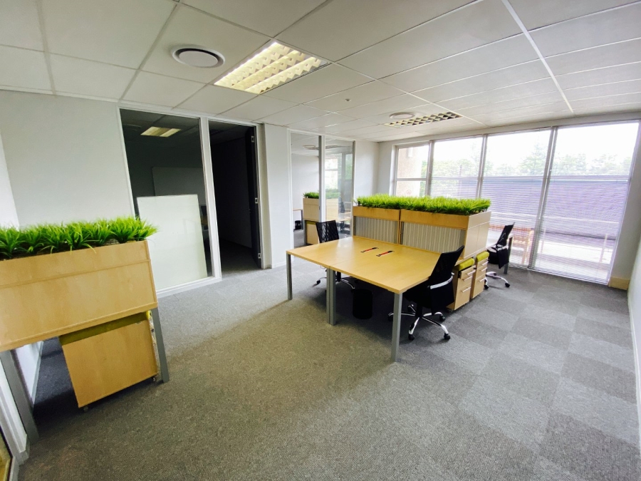 To Let Commercial Property for Rent in Die Hoewes Gauteng