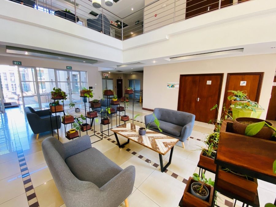 To Let Commercial Property for Rent in Die Hoewes Gauteng