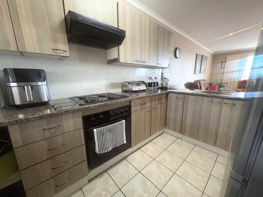 2 Bedroom Property for Sale in Mindalore Gauteng