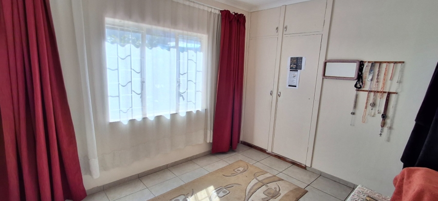 6 Bedroom Property for Sale in Mountain View Gauteng