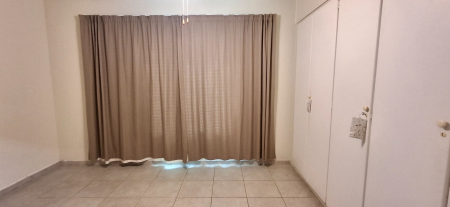 6 Bedroom Property for Sale in Mountain View Gauteng