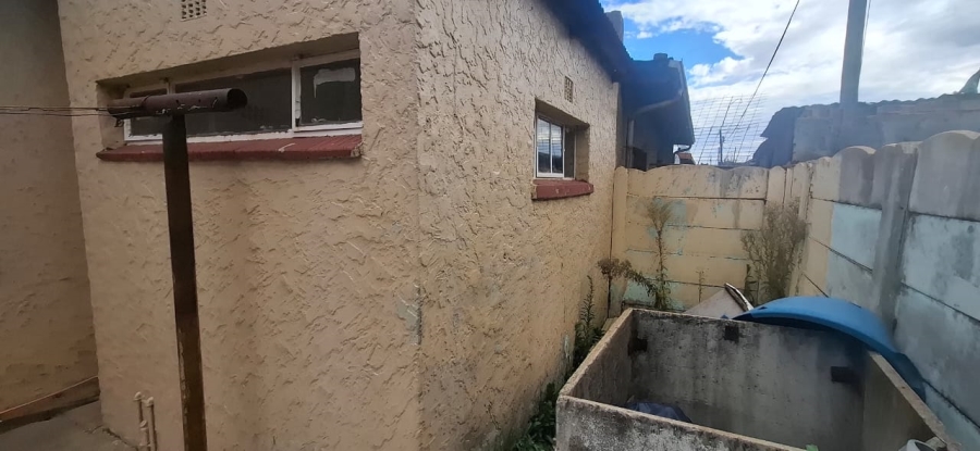 Bedroom Property for Sale in Mapetla Gauteng