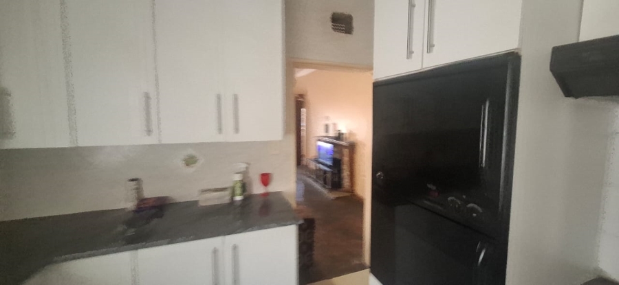  Bedroom Property for Sale in Mapetla Gauteng