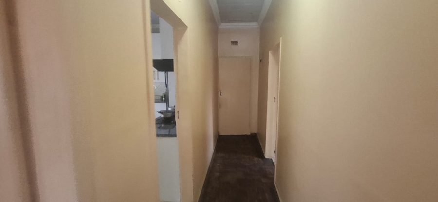  Bedroom Property for Sale in Mapetla Gauteng