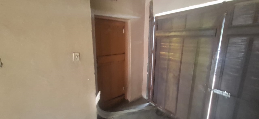  Bedroom Property for Sale in Mapetla Gauteng
