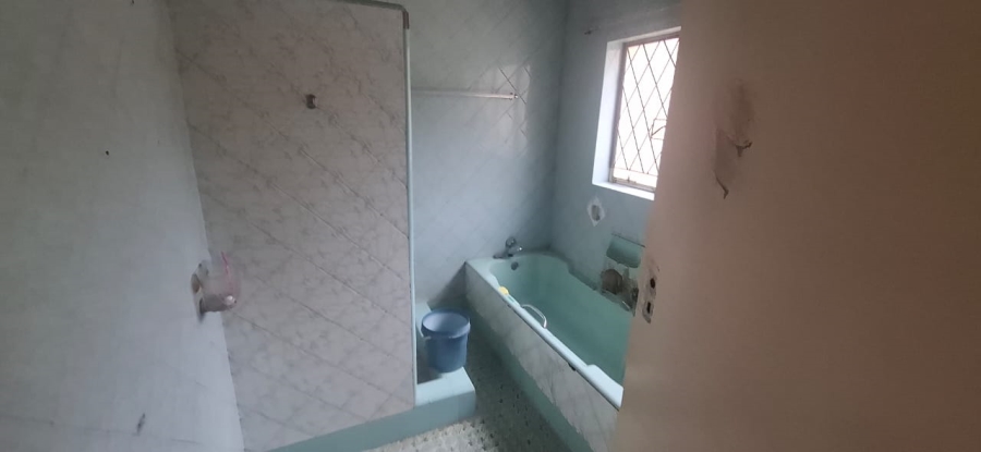 Bedroom Property for Sale in Mapetla Gauteng