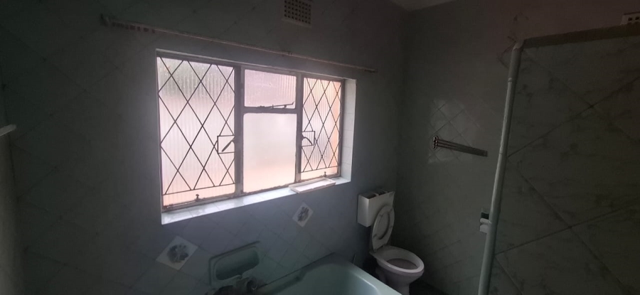  Bedroom Property for Sale in Mapetla Gauteng
