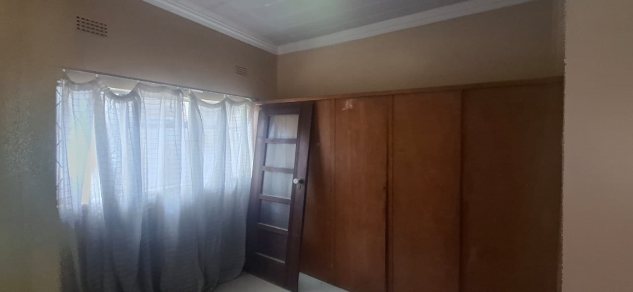  Bedroom Property for Sale in Mapetla Gauteng
