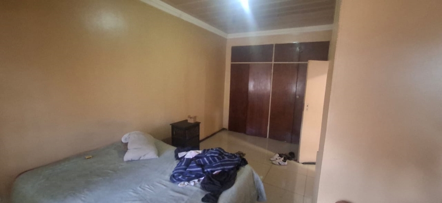  Bedroom Property for Sale in Mapetla Gauteng