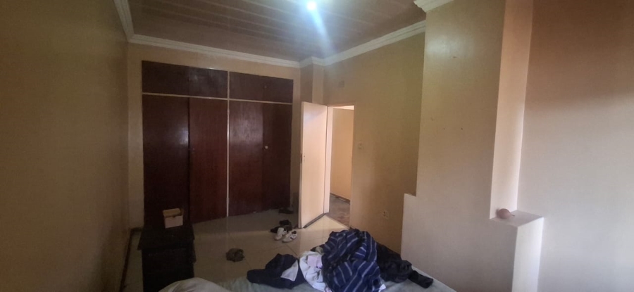  Bedroom Property for Sale in Mapetla Gauteng
