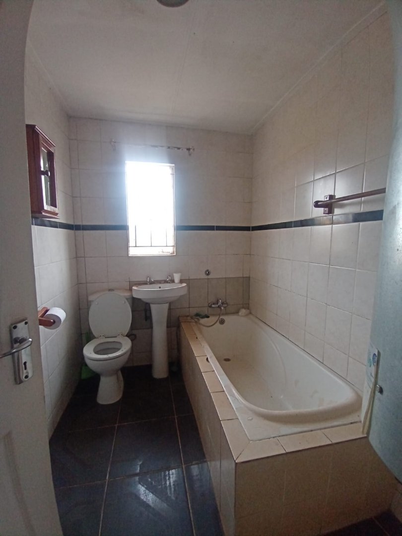 3 Bedroom Property for Sale in Protea Glen Gauteng