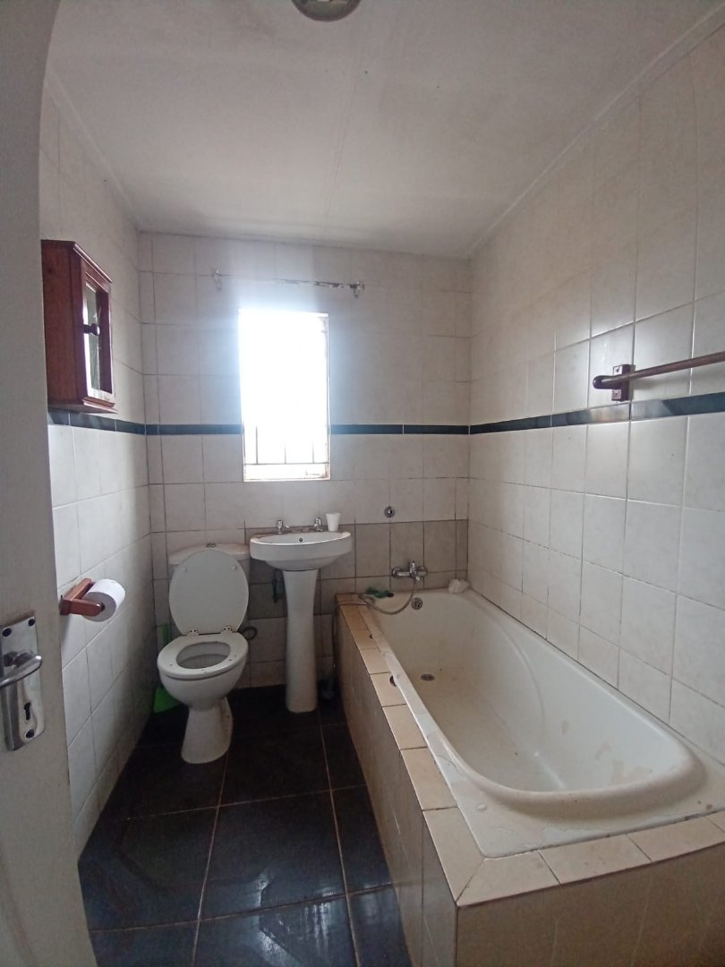 3 Bedroom Property for Sale in Protea Glen Gauteng