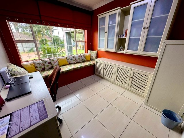 3 Bedroom Property for Sale in Aston Manor Gauteng