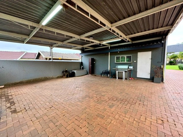 3 Bedroom Property for Sale in Aston Manor Gauteng