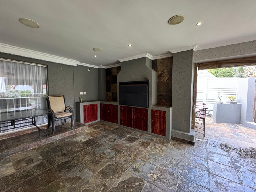 3 Bedroom Property for Sale in Aston Manor Gauteng