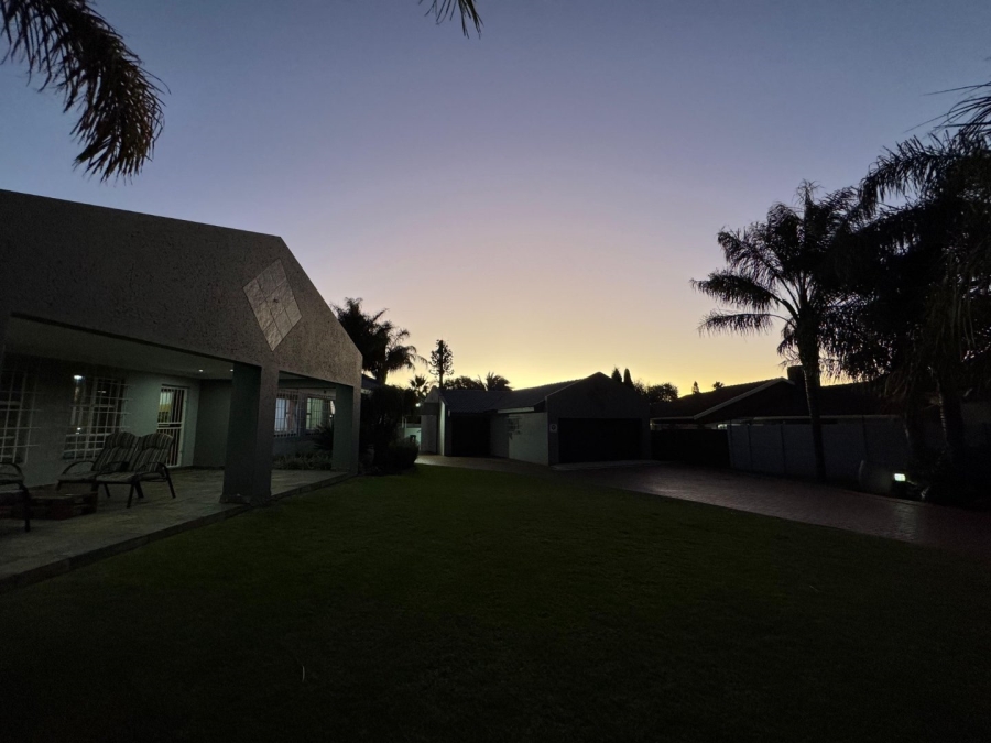 3 Bedroom Property for Sale in Aston Manor Gauteng