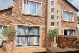 3 Bedroom Property for Sale in Heuwelsig Estate Gauteng