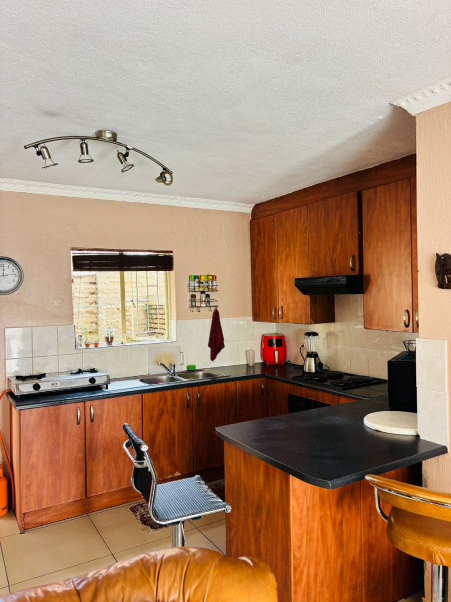 3 Bedroom Property for Sale in Heuwelsig Estate Gauteng
