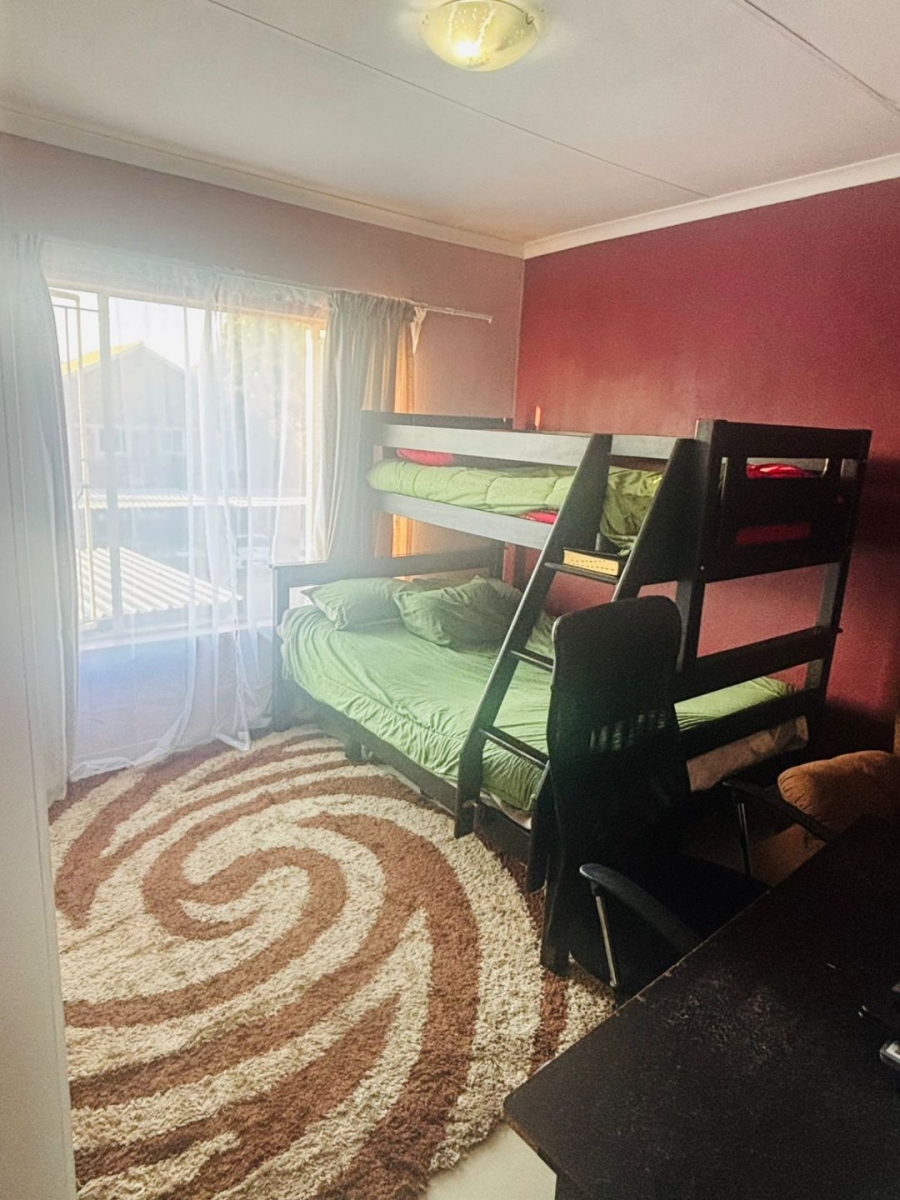 3 Bedroom Property for Sale in Heuwelsig Estate Gauteng