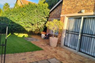 3 Bedroom Property for Sale in Heuwelsig Estate Gauteng