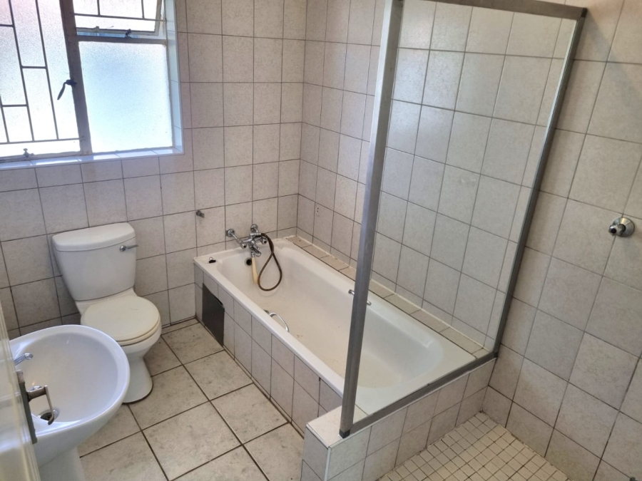 2 Bedroom Property for Sale in Comet Gauteng