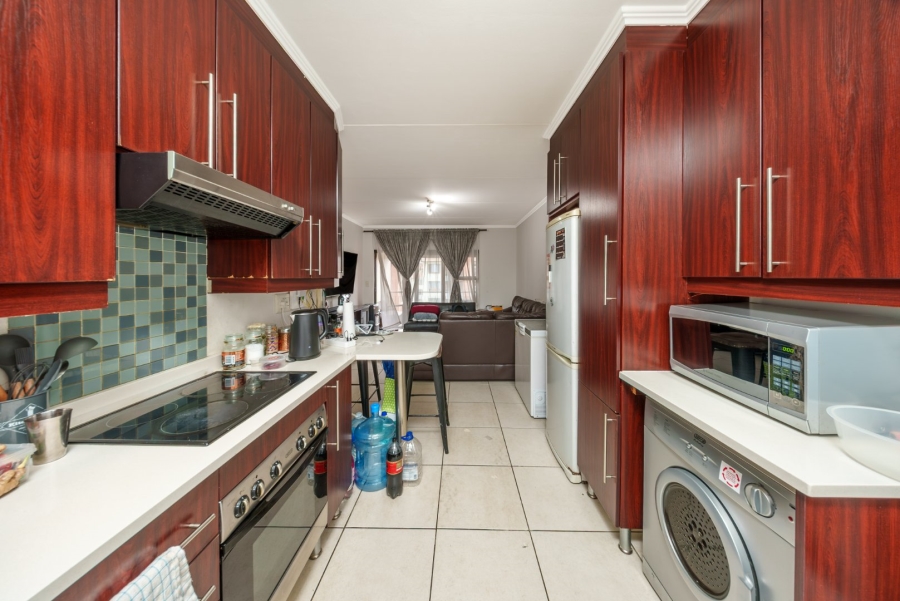 2 Bedroom Property for Sale in Greenstone Hill Gauteng