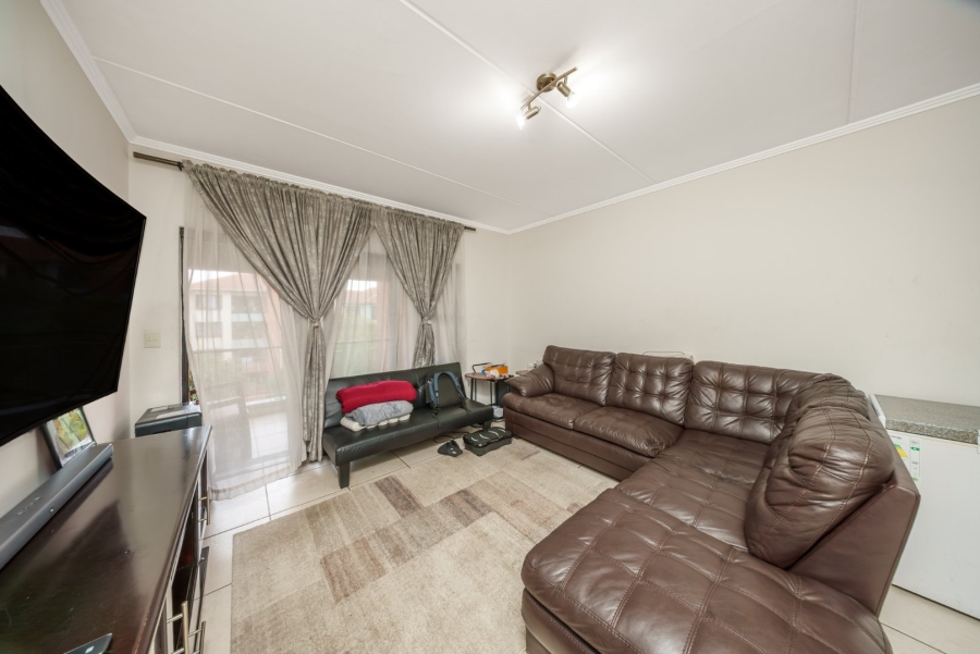 2 Bedroom Property for Sale in Greenstone Hill Gauteng