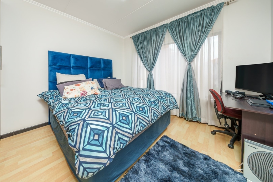 2 Bedroom Property for Sale in Greenstone Hill Gauteng