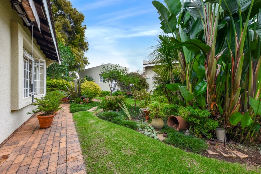 2 Bedroom Property for Sale in Magaliessig Gauteng