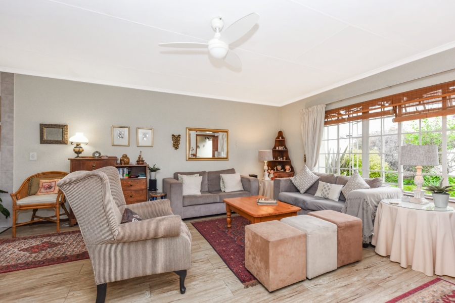 2 Bedroom Property for Sale in Magaliessig Gauteng