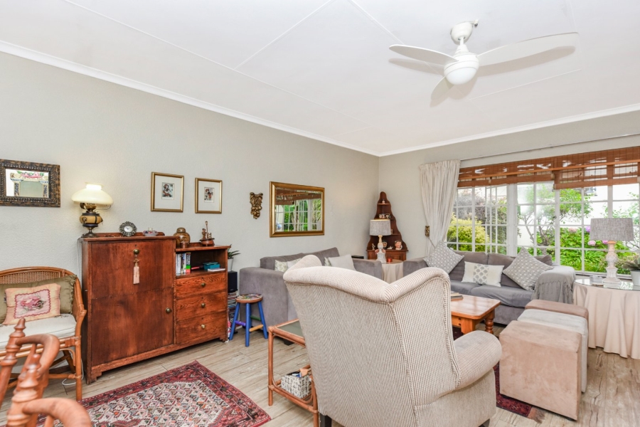 2 Bedroom Property for Sale in Magaliessig Gauteng