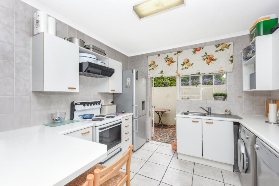 2 Bedroom Property for Sale in Magaliessig Gauteng