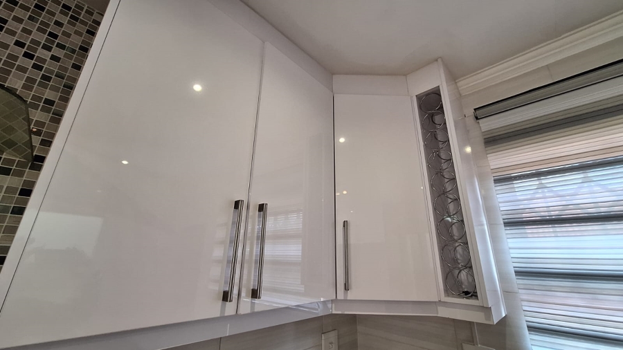 3 Bedroom Property for Sale in Kookrus Gauteng