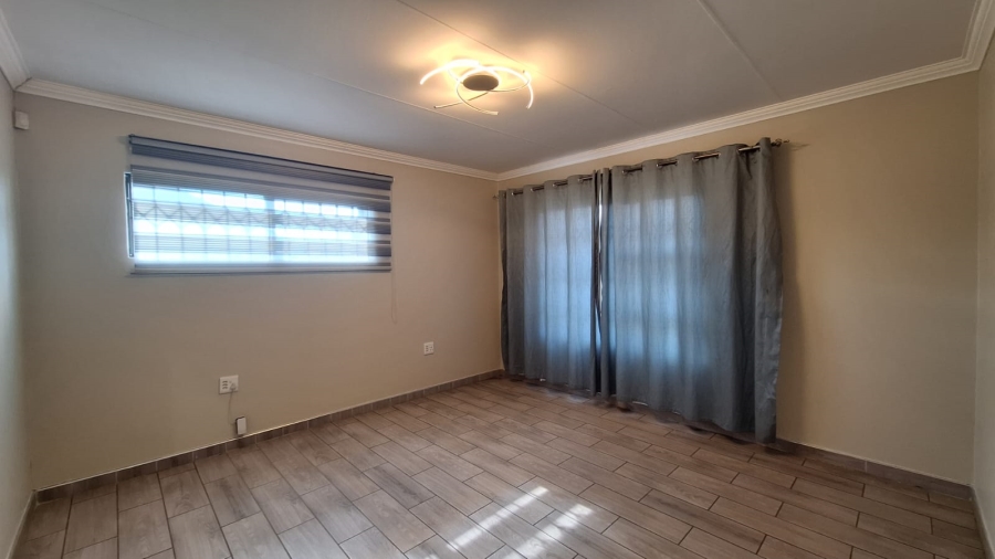 3 Bedroom Property for Sale in Kookrus Gauteng