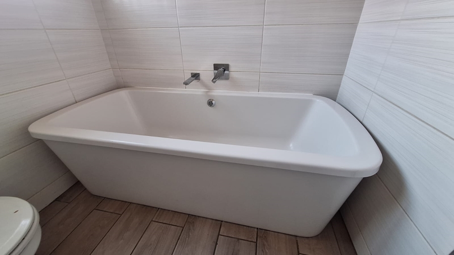 3 Bedroom Property for Sale in Kookrus Gauteng