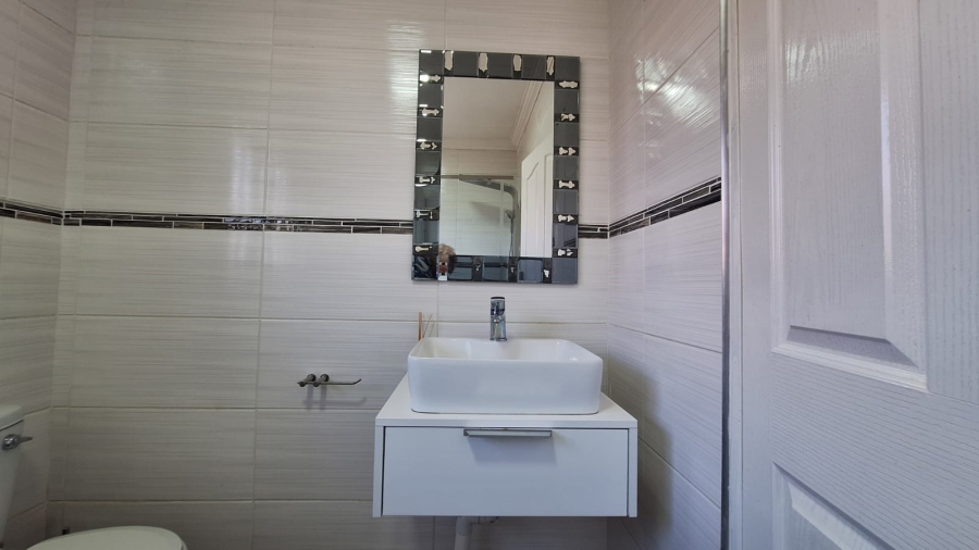 3 Bedroom Property for Sale in Kookrus Gauteng