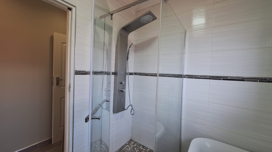 3 Bedroom Property for Sale in Kookrus Gauteng