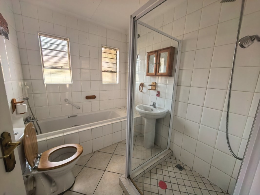 3 Bedroom Property for Sale in Lambton Gauteng