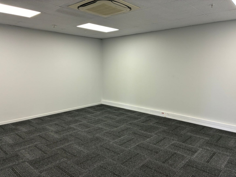  Bedroom Property for Sale in Gosforth Park Gauteng