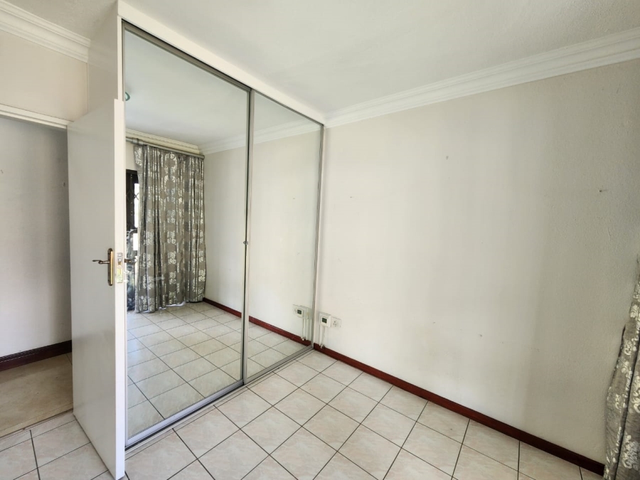 To Let Commercial Property for Rent in Glenanda Gauteng