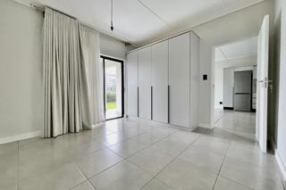 To Let 3 Bedroom Property for Rent in Waterfall Gauteng