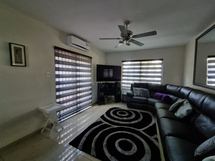 3 Bedroom Property for Sale in New Market Park Gauteng