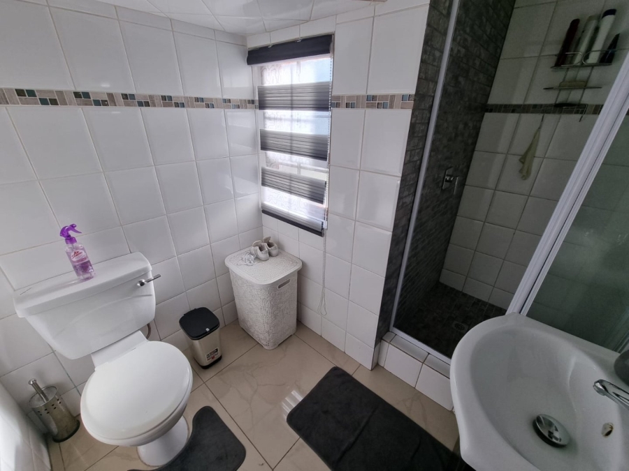 3 Bedroom Property for Sale in New Market Park Gauteng
