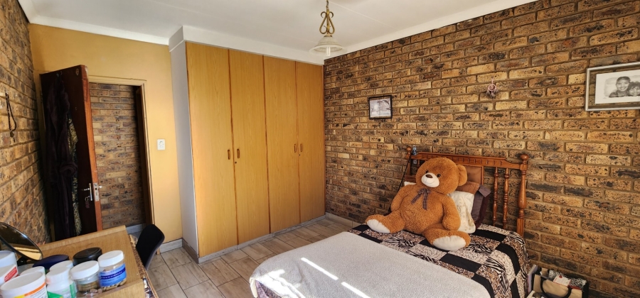 3 Bedroom Property for Sale in Valhalla Gauteng