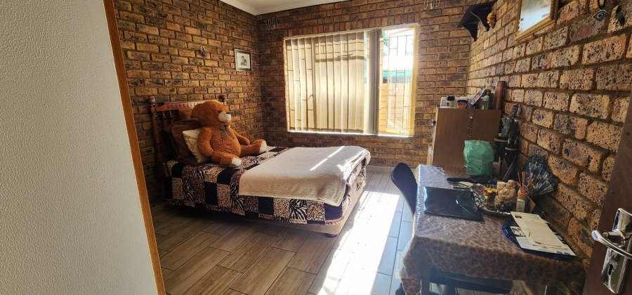 3 Bedroom Property for Sale in Valhalla Gauteng