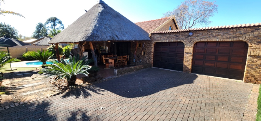 3 Bedroom Property for Sale in Valhalla Gauteng