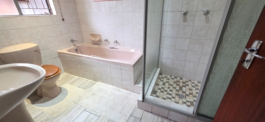 3 Bedroom Property for Sale in Valhalla Gauteng